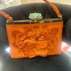 Valentino Garavani Light Tan/Brown Floral Leather Shoulder Bag-vintage